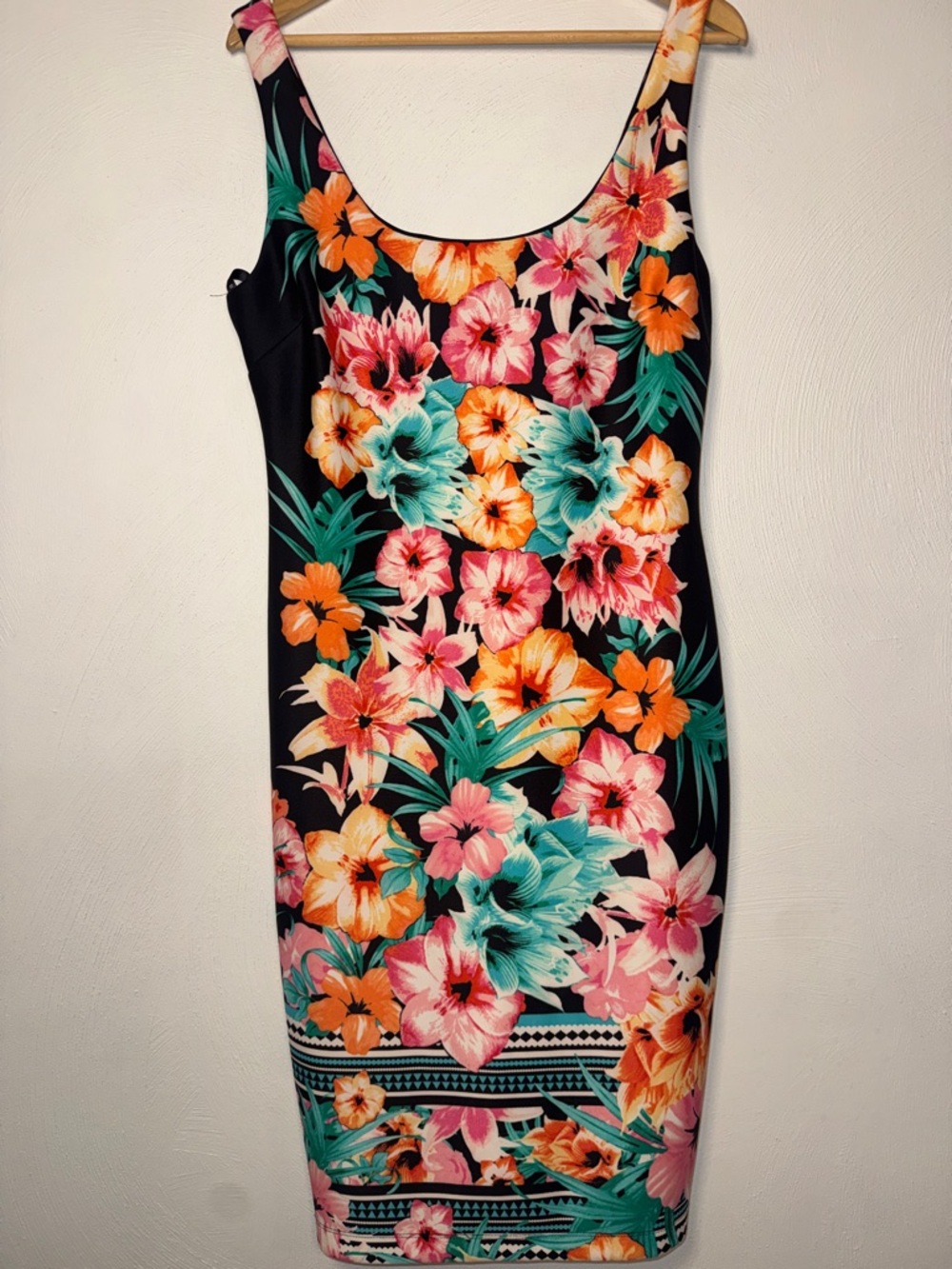 Bisou Bisou Black Floral Scoop Neck Midi Dress